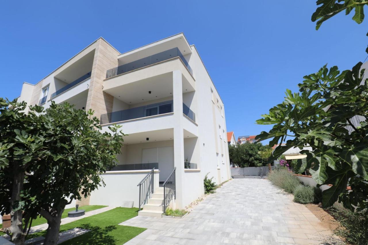 Smil'E Apartments Vodice Zewnętrze zdjęcie